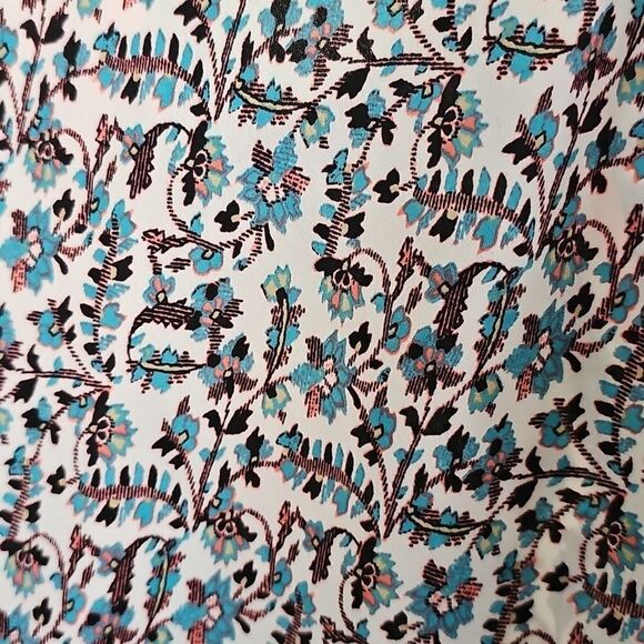 Free 2‎ Luv Bohemian Floral Print Blouse 3X - Picture 3 of 7